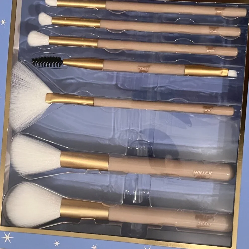 Blending Make Up Brushes. (2 sets / 7 brushes‎ in a set) (NEW) (h/x)